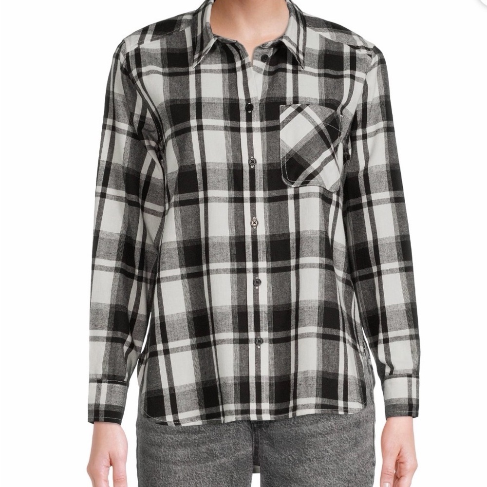 2/$30 Time and Tru 100% Cotton Plaid Longe Sleeve Button Down Shirt Blouse